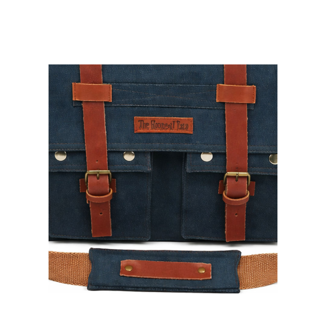 Blue Unisex Messenger Bag for Everyday Use 176
